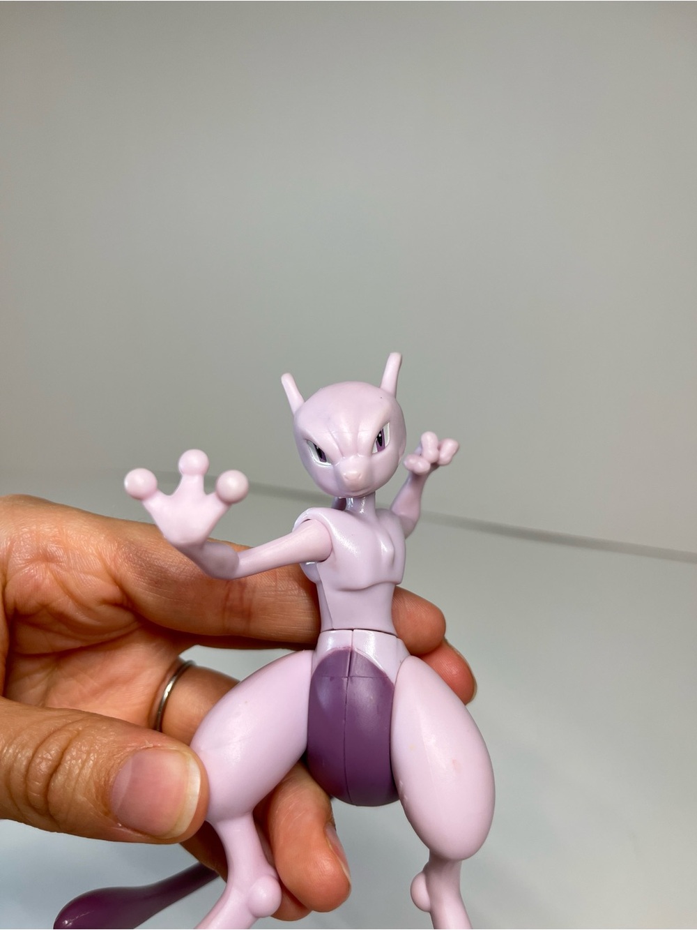2019 Pokemon Mewto 4.5" Battle Feature Deluxe Action Figure Toy Articulated - Picture 4 of 10